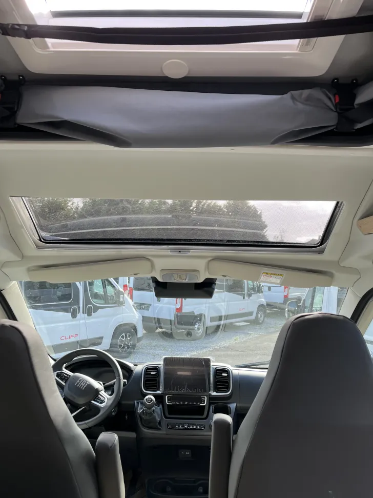 Fahrzeugbild Sunlight Camper Van Cliff 640 X RT LTE/WiFI Digital Paket* #4