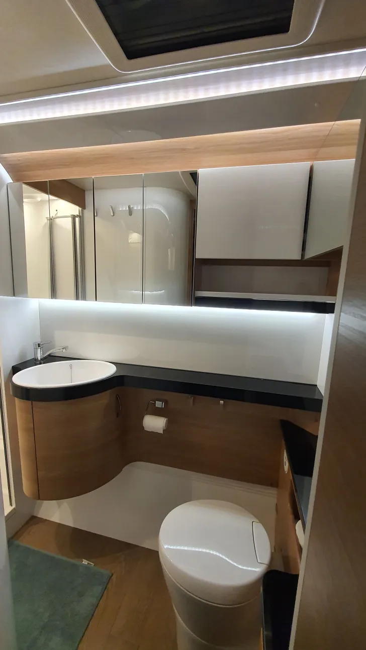 Fahrzeugbild Hobby De Luxe 495 WFB #10