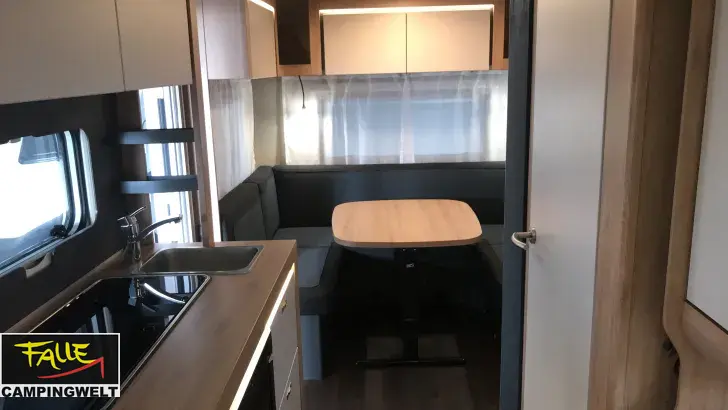 Sicht vorne-hinten Knaus Sport 500 EU