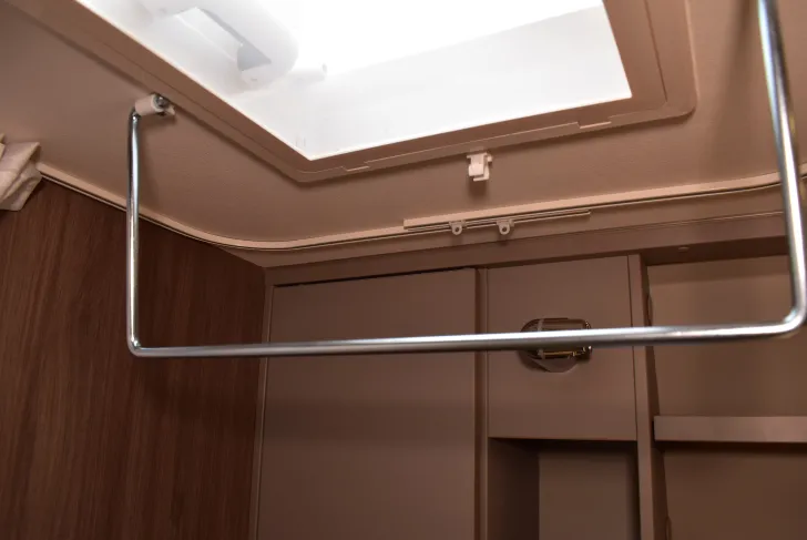 Fahrzeugbild Carado CV 600 16 Zoll Alu, Lederlenkrad #32