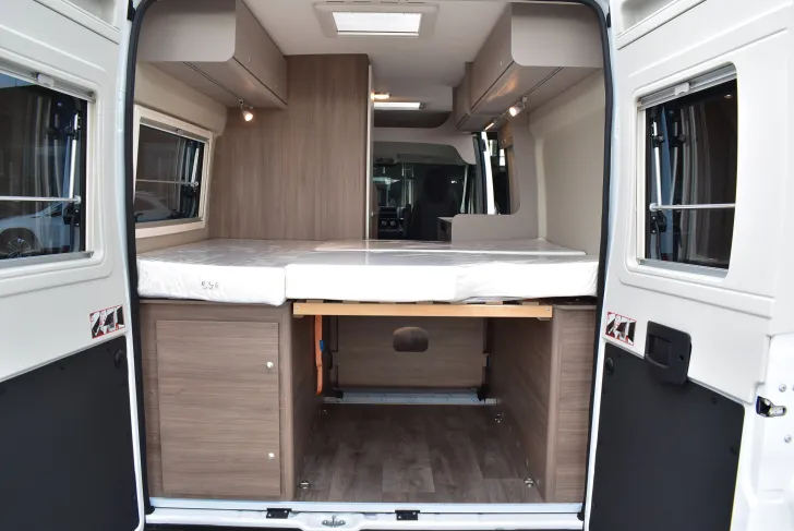 Fahrzeugbild Carado CV 600 16 Zoll Alu, Lederlenkrad #37