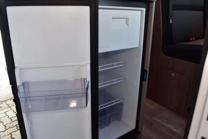 Fahrzeugbild Carado CV 602 pro Längsbetten, Dieselheizung #8