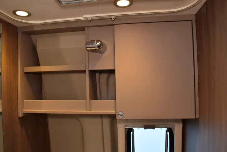 Fahrzeugbild Carado CV 602 pro Längsbetten, Dieselheizung #22