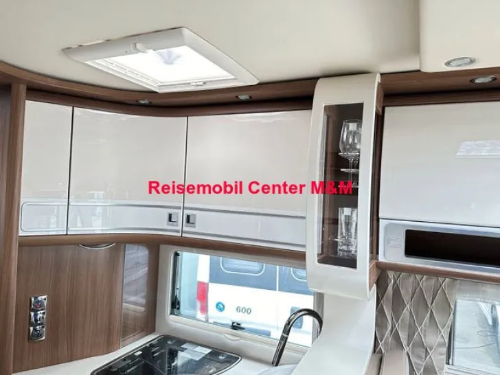 Fahrzeugbild Carthago chic e-line I 50 LE DA MB Mercedes Benz 63K Raba #8