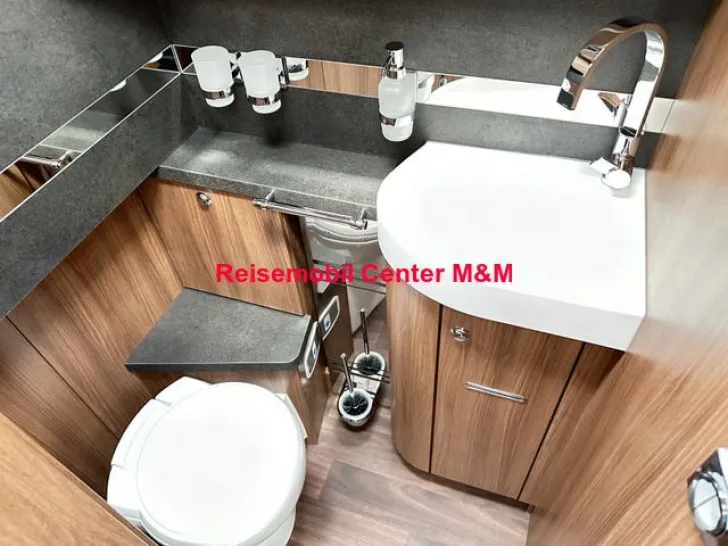 Fahrzeugbild Carthago chic e-line I 50 LE DA MB Mercedes Benz 63K Raba #15