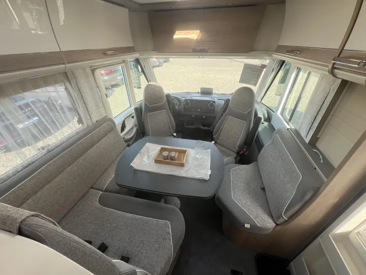 Fahrzeugbild Malibu I 490 RB LE comfort Mercedes #14