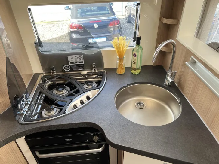 Fahrzeugbild Malibu I 490 RB LE comfort Mercedes #16