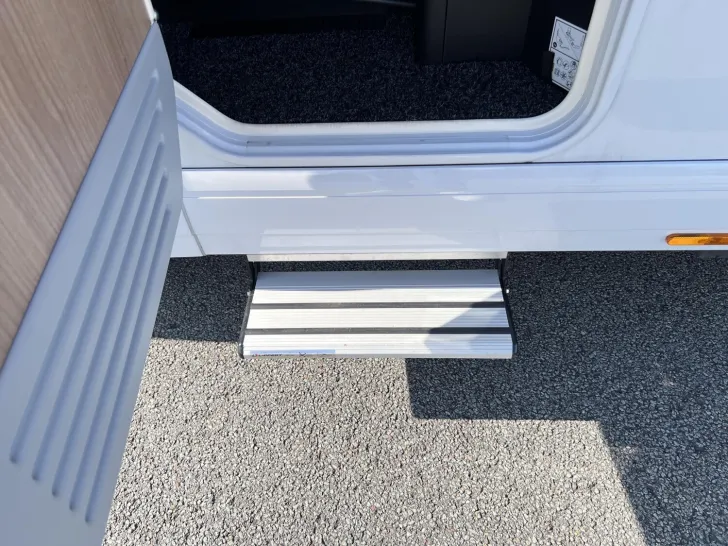 Fahrzeugbild Malibu I 490 RB LE comfort Mercedes #34