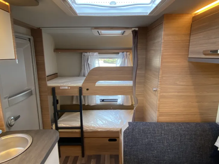 Fahrzeugbild Weinsberg CaraOne 500 FDK Markise, Klima, Radträger #9