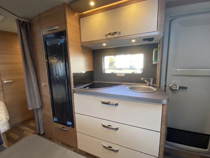 Fahrzeugbild Weinsberg CaraOne 500 FDK Markise, Klima, Radträger #10