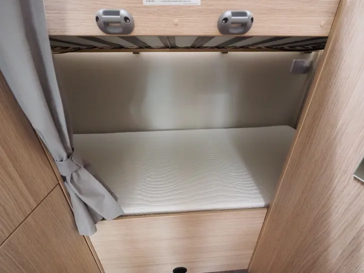 Fahrzeugbild Sunlight A68, Markise, 6 Sitz & Schlafplätze, Radtr., #14