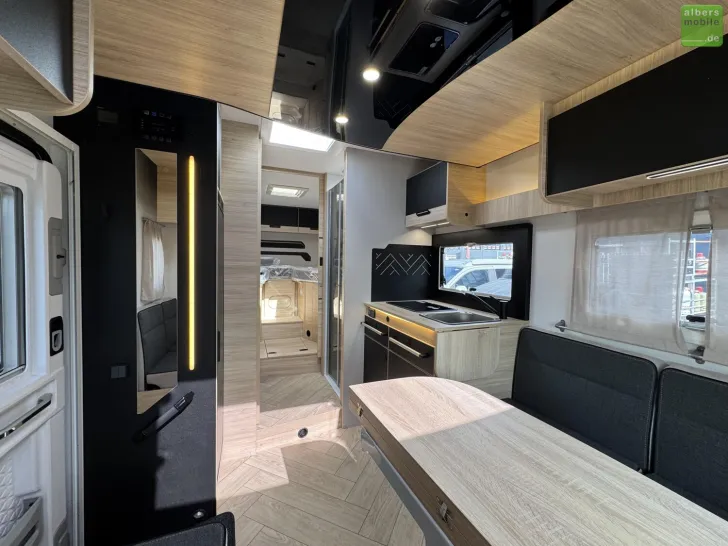 Fahrzeugbild Challenger Teilintegriert Graphite Edition 317 Drive 2026 #11