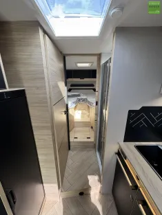 Bild 16 Challenger Teilintegriert Graphite Edition 317 Drive 2026