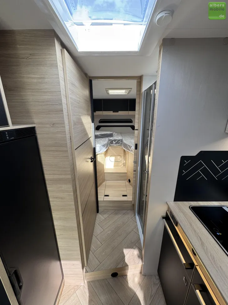 Fahrzeugbild Challenger Teilintegriert Graphite Edition 317 Drive 2026 #16