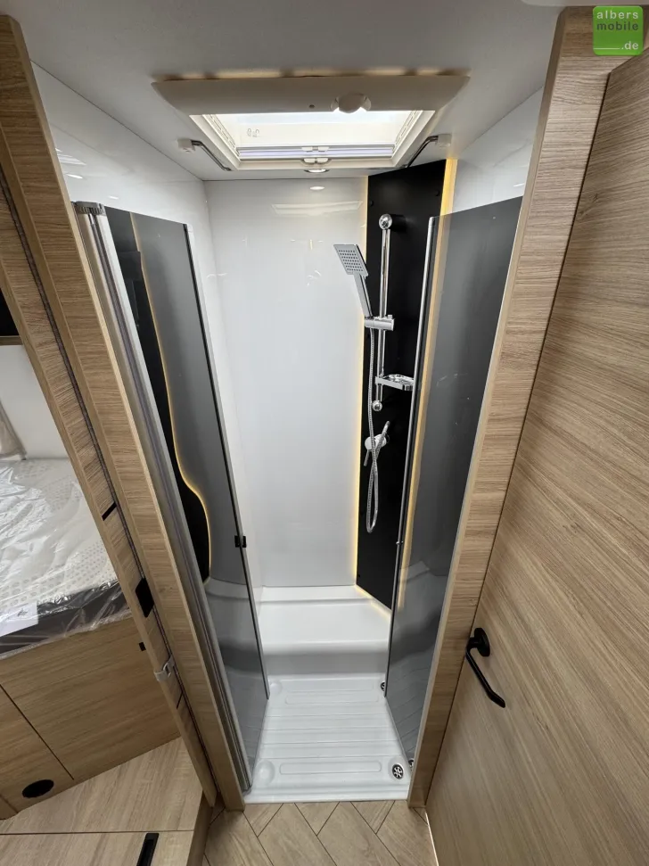 Fahrzeugbild Challenger Teilintegriert Graphite Edition 317 Drive 2026 #17