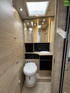 Bild 18 Challenger Teilintegriert Graphite Edition 317 Drive 2026