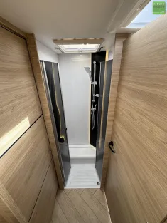 Bild 19 Challenger Teilintegriert Graphite Edition 317 Drive 2026