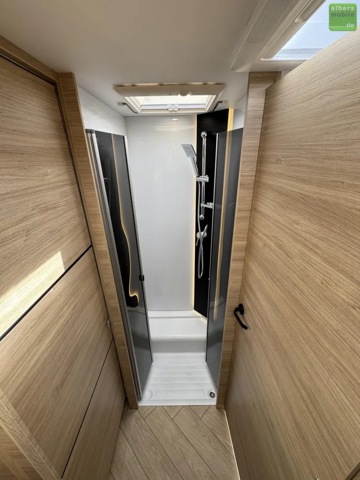 Fahrzeugbild Challenger Teilintegriert Graphite Edition 317 Drive 2026 #19