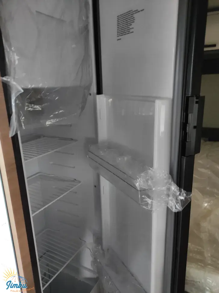 Fahrzeugbild Knaus L!VE WAVE 650 MF Platinum Selection Hubbett/Schalter -4013 #14