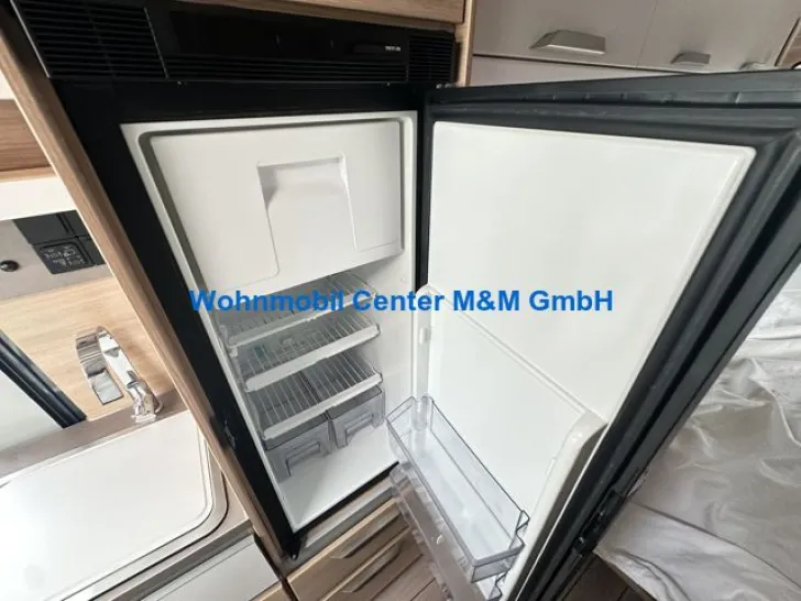 Fahrzeugbild Knaus Boxdrive 680 ME Automatik 177PS Lithium Solar #12