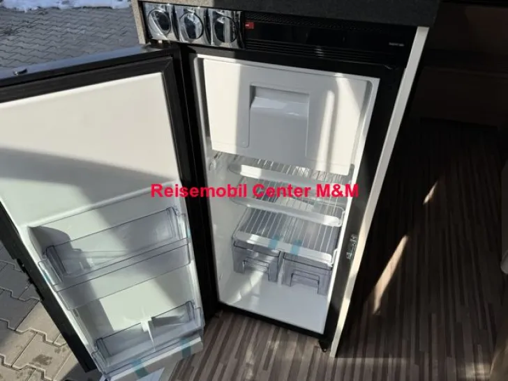 Fahrzeugbild Malibu Van first class-two rooms GT skyview 640 LE RB #8