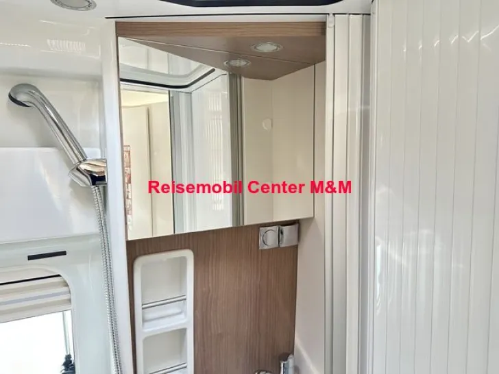 Fahrzeugbild Malibu Van first class-two rooms GT skyview 640 LE RB #11