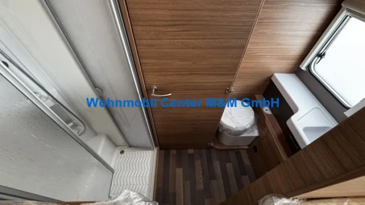 Fahrzeugbild Weinsberg CaraCore 700 MEG MJ25 180 PS Aguti #12