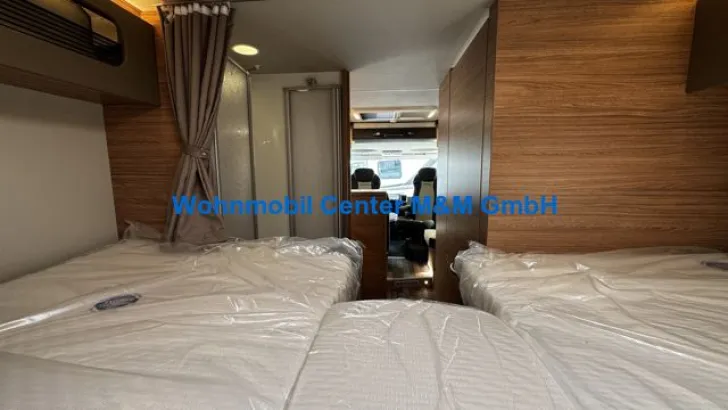 Fahrzeugbild Weinsberg CaraCore 700 MEG MJ25 180 PS Aguti #13