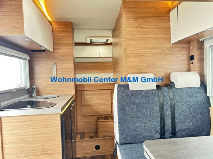 Fahrzeugbild Weinsberg CaraHome 550 MG Modell 2024 Markise Styling #4