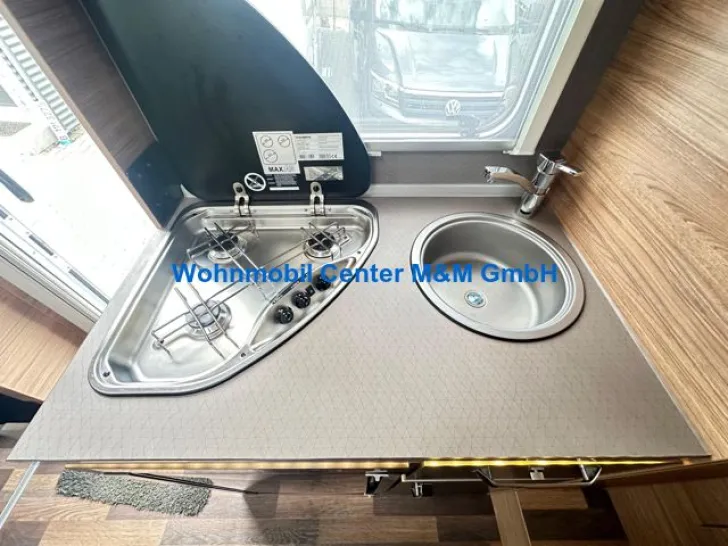 Fahrzeugbild Weinsberg CaraHome 550 MG Modell 2024 Markise Styling #9