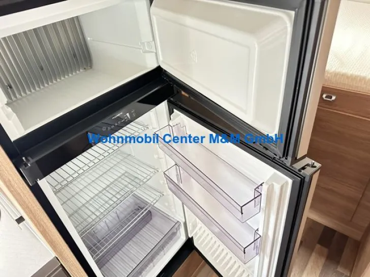 Fahrzeugbild Weinsberg CaraHome 650 DG TV Sat Markise Standklima #6