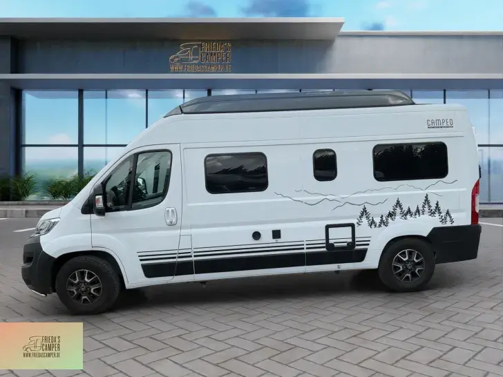 Fahrzeugbild Bürstner Campeo Black Forest C 600 #4