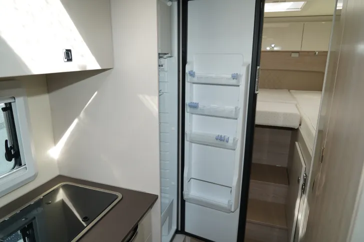 Fahrzeugbild Bürstner Lineo T 690 G (24) Navi, SAT, TV, 155 PS #12