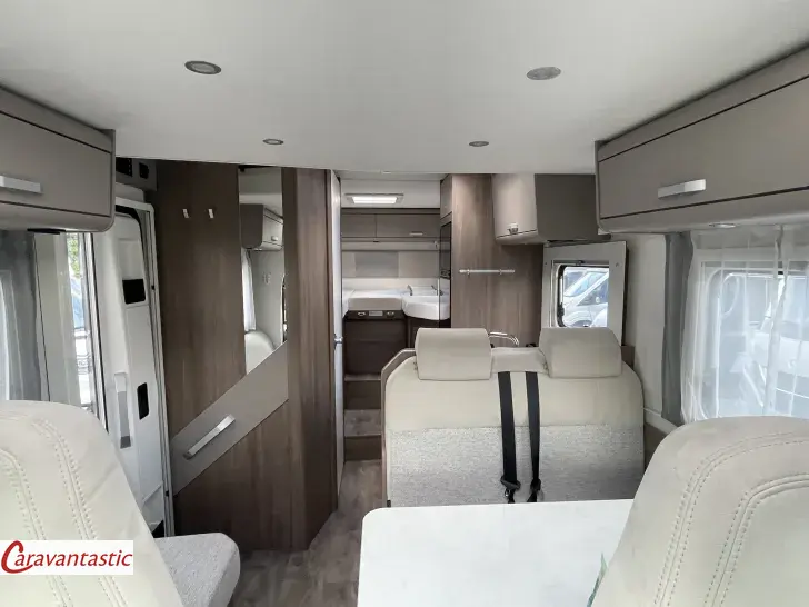 Fahrzeugbild Carado TEILINTEGRIERTE 448 #8