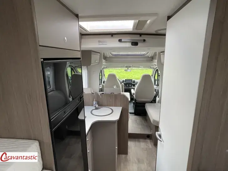 Fahrzeugbild Carado TEILINTEGRIERTE 448 #14