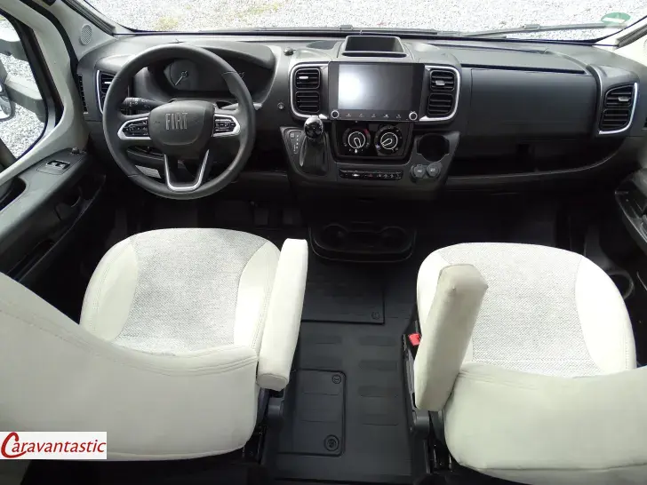 Fahrzeugbild Carado TEILINTEGRIERTE 338 #8