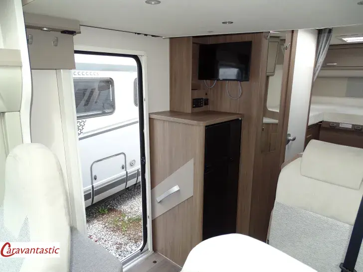 Fahrzeugbild Carado TEILINTEGRIERTE 338 #10