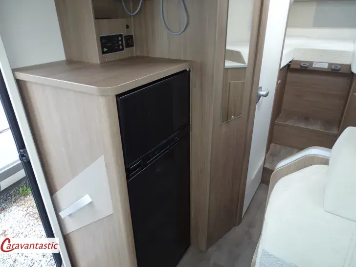 Fahrzeugbild Carado TEILINTEGRIERTE 338 #12