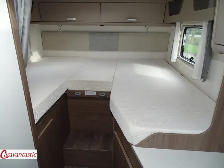 Fahrzeugbild Carado TEILINTEGRIERTE 338 #14