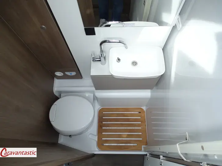 Fahrzeugbild Carado TEILINTEGRIERTE 338 #18