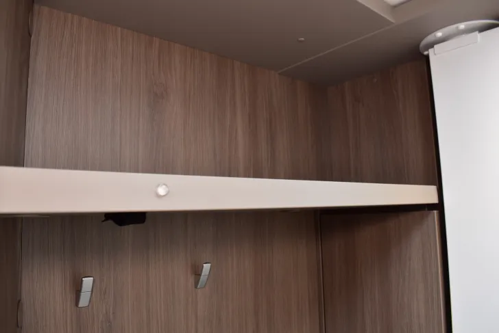 Fahrzeugbild Carado T 328 Hubbett, 5 Betten u. Sitze #24