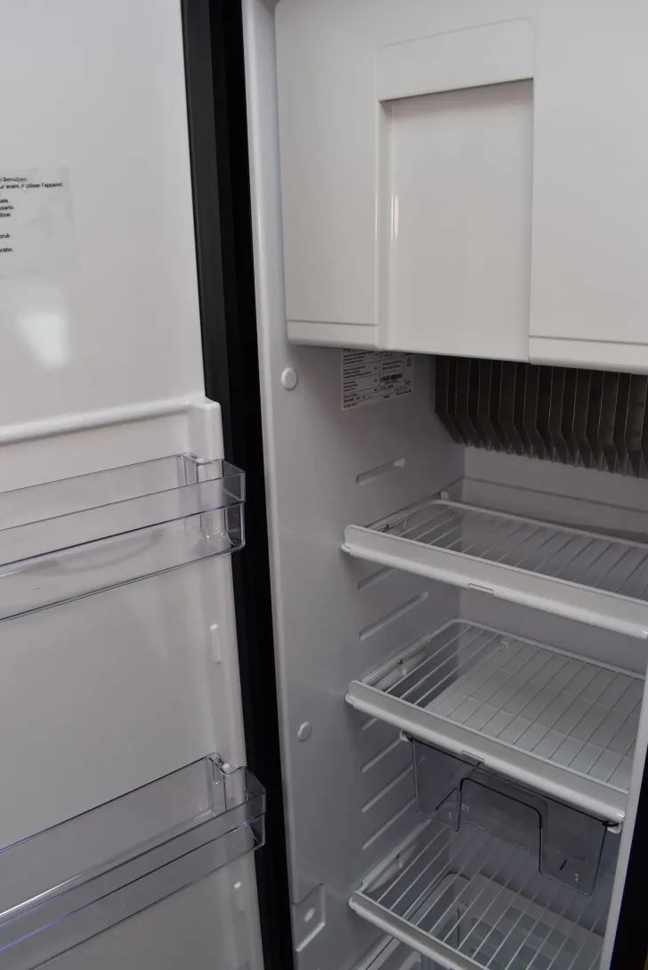 Fahrzeugbild Carado T 328 Hubbett, 5 Betten u. Sitze #33