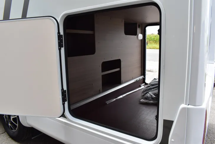 Fahrzeugbild Carado T 328 Hubbett, 5 Betten u. Sitze #54