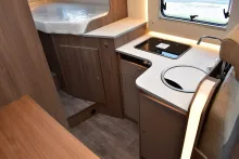 Fahrzeugbild Carado T 338 pro+ Hubbett, 4 Betten #13