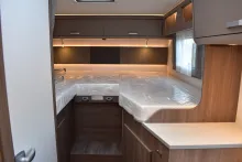 Fahrzeugbild Carado T 338 pro+ Hubbett, 4 Betten #14