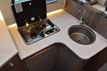 Fahrzeugbild Carado T 338 pro+ Hubbett, 4 Betten #25