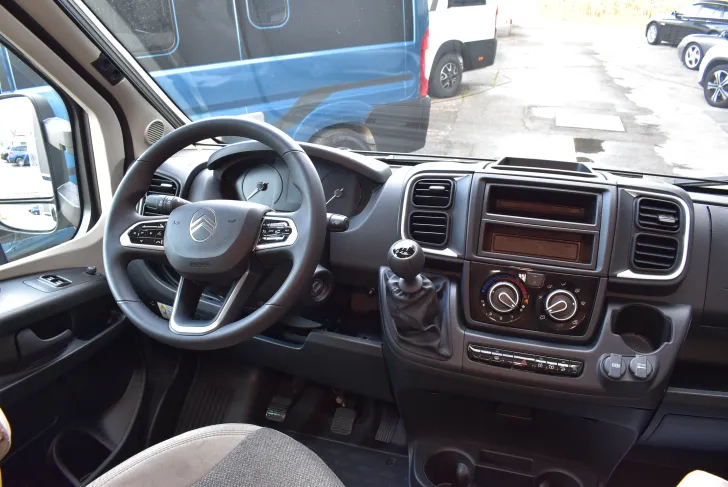 Fahrzeugbild Carado T 338 pro+ Hubbett, 4 Betten #31