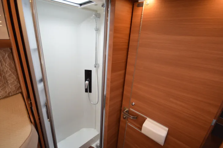 Fahrzeugbild Carthago chic c-line T 4.9 LE #9