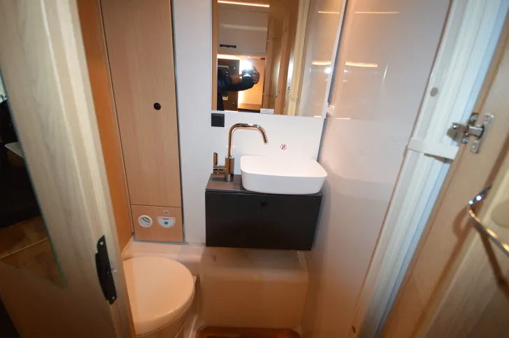 Fahrzeugbild Sunlight T 67S Adventure Edition Automatik * Hubbett #9