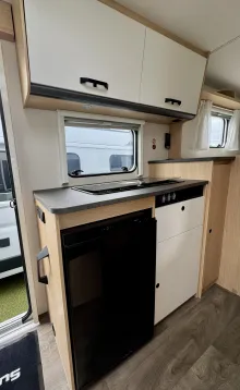 Fahrzeugbild Sunlight V 66 #7